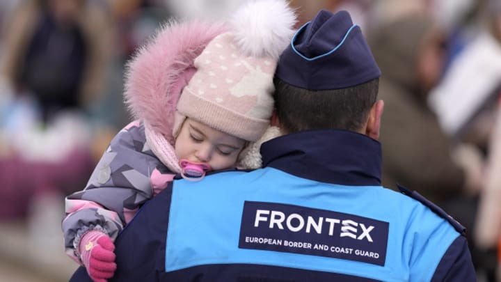Die Schweiz soll sich am Ausbau der Frontex beteiligen