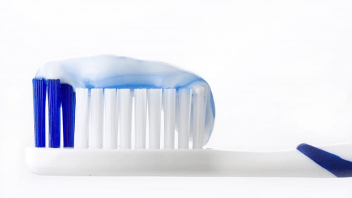 Titandioxid in Zahnpasta: Kein Verbot, aber freiwilliger Verzicht