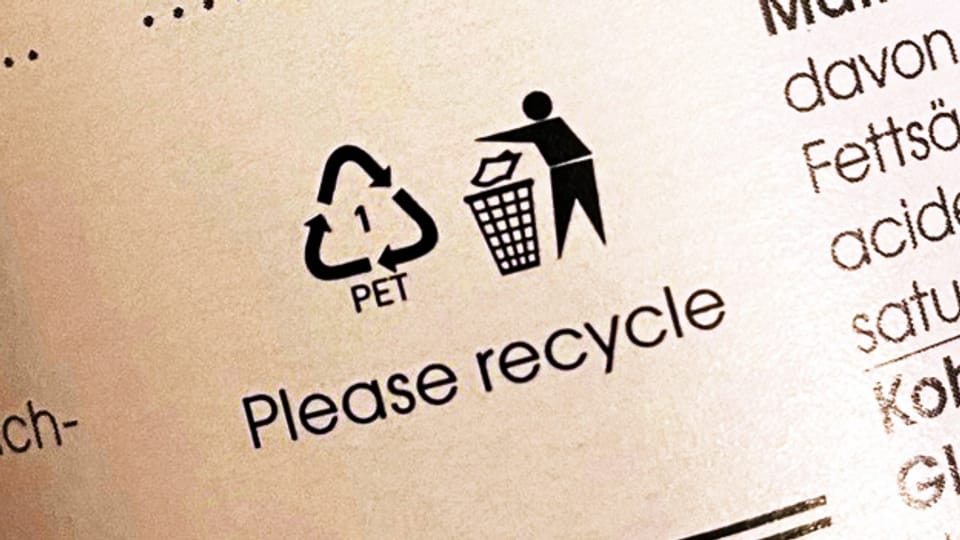 Recycling-Hinweis mit falschem Symbol