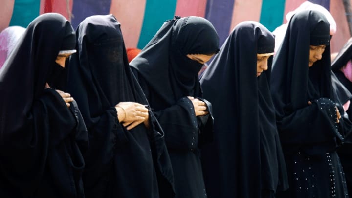 «Islamische» Kleidung ist arabische Tracht