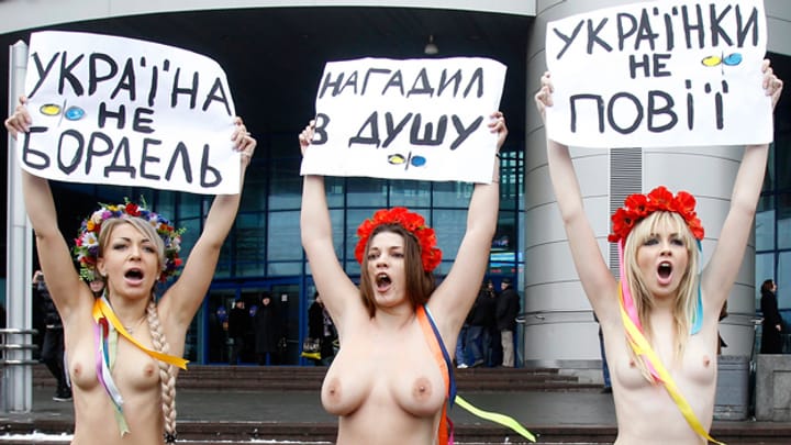 Femen – Nackte Brüste als Waffen