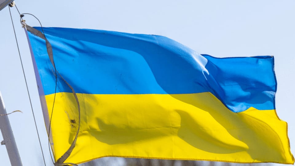 Im Zentrum von Cherson wehen wieder ukrainische Flaggen
