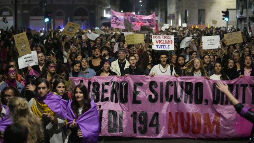 Wie das Recht auf Abtreibung in Italien eingeschränkt wird
