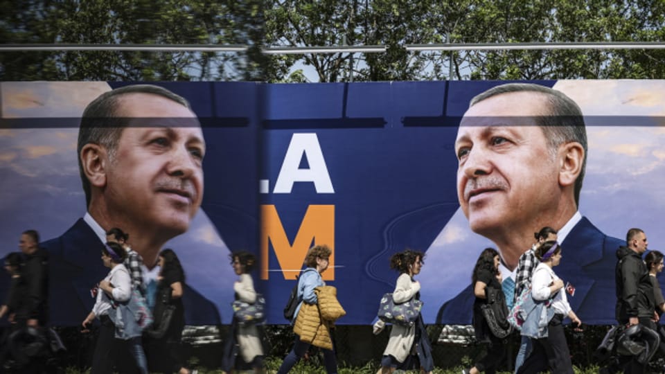 Wahlen Türkei: Erdogan erhält Unterstützung 