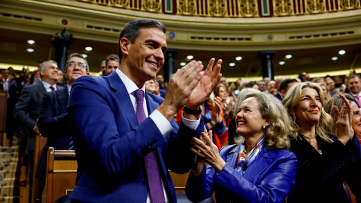 Aus dem Archiv: Pedro Sánchez bleibt Regierungschef in Spanien