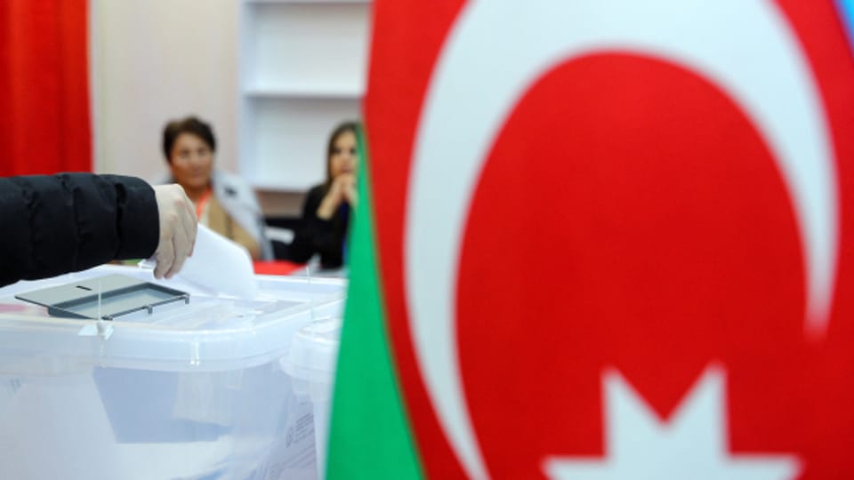 Aserbaidschan: Vorgezogene Präsidentenwahl mit Fragezeichen