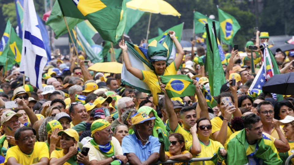 Brasiliens Ex-Präsident Bolsonaro ruft seine Leute auf die Strasse