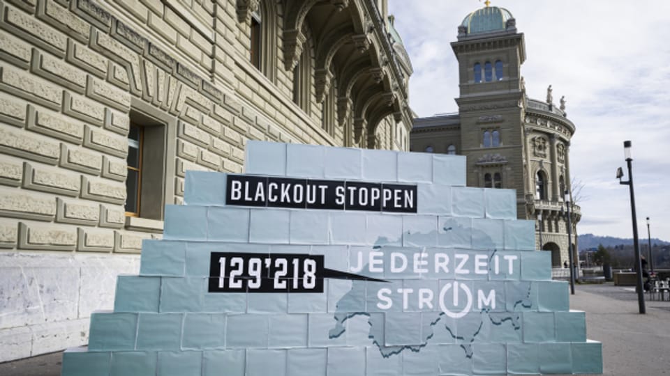 «Blackout stoppen»-Initiative eingereicht