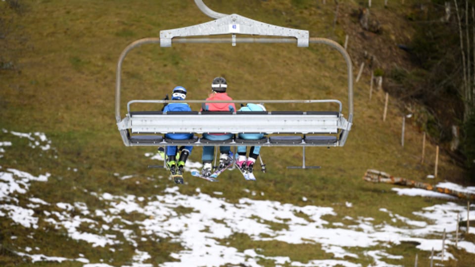 Wie können Schweizer Wintersportorte überleben?