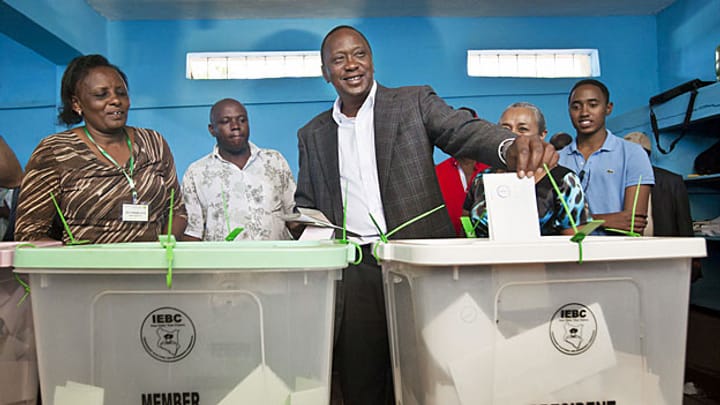 Kenia wartet auf die Wahlresultate