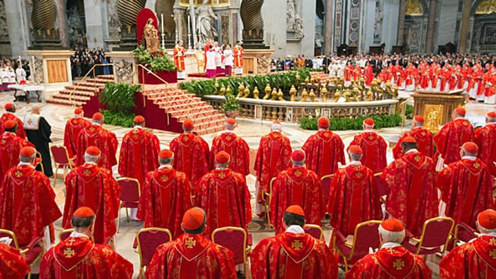 Papstwahl - die Hälfte der Kardinäle kommt aus Europa
