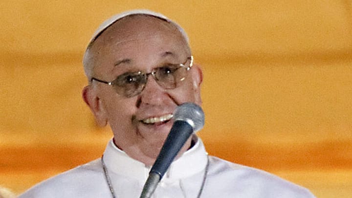 Hat Kardinal Bergoglio mit der Diktatur kooperiert? (Ulrich Achermann)