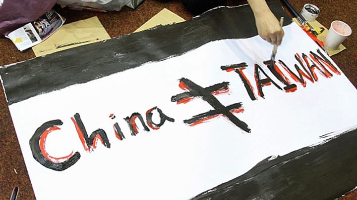 Taiwans Studierende gegen Handelsabkommen mit China