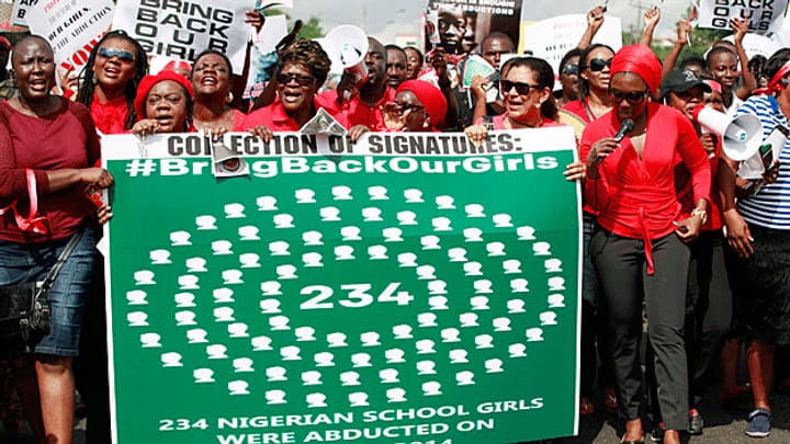 Entführte nigerianische Schülerinnen sollen verkauft werden