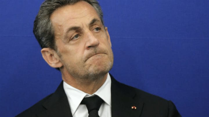 Sarkozy spielt das Unschuldslamm