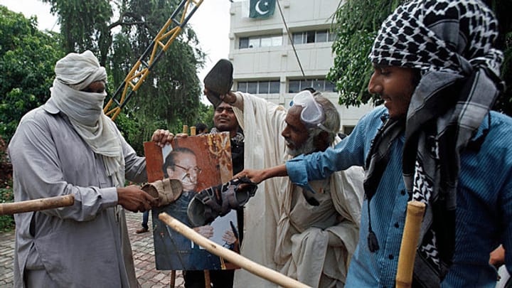 Proteste gegen Pakistans Regierung