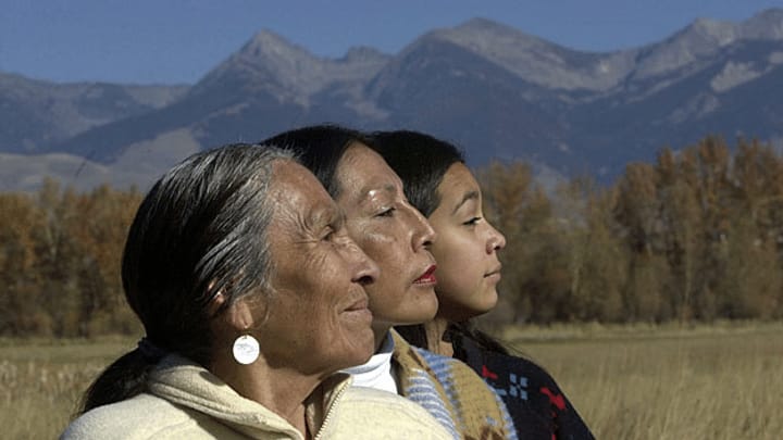 Die indigenen Sprachen in den USA vor dem Aussterben retten
