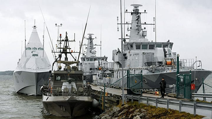 Schwedens rotgrüne Regierung erhöht Verteidigungsbudget
