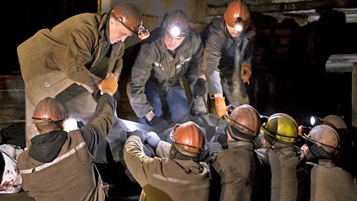Schwierige Bergungsarbeiten nach Grubenunfall bei Donezk