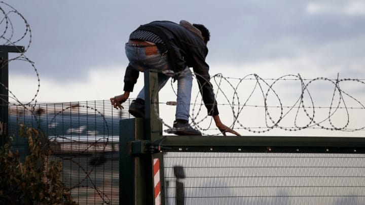 Calais: Grossbritannien ruft nach europäischer Solidarität