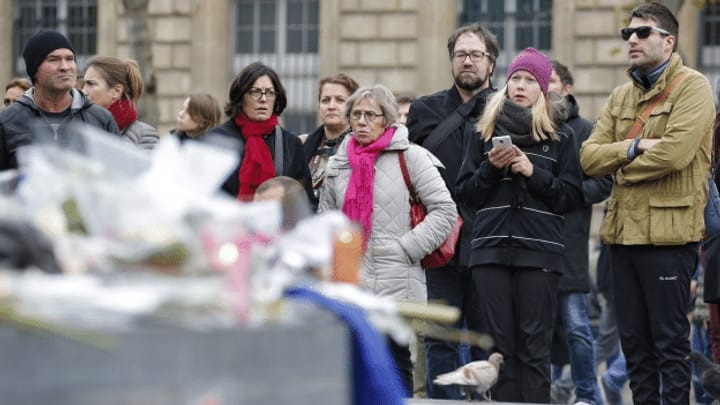 Am Tag danach: Solidarität und Trauer in Paris