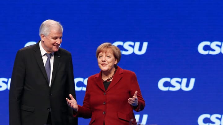 CSU drängt Merkel zu Kurswechsel
