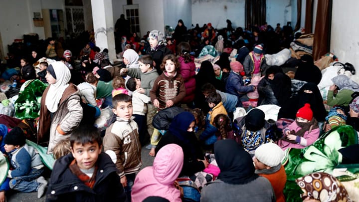 Zehntausende auf der Flucht Richtung Türkei