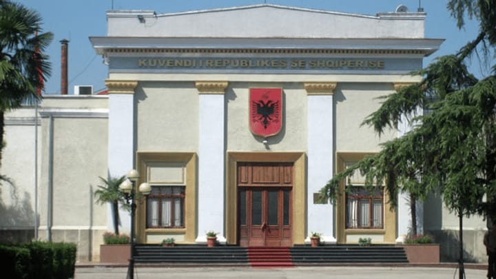 Albanien will gegen Korruption vorgehen