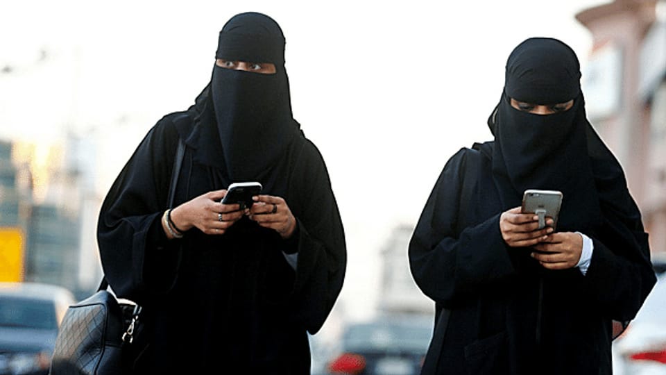 Saudische Frauen – nicht ans Steuer aber an die Spitze einer Bank