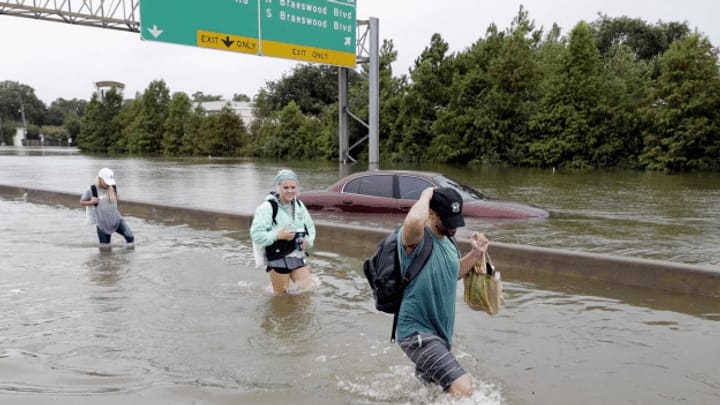 Bürgermeister von Houston: Mehr als 2000 Notrufe