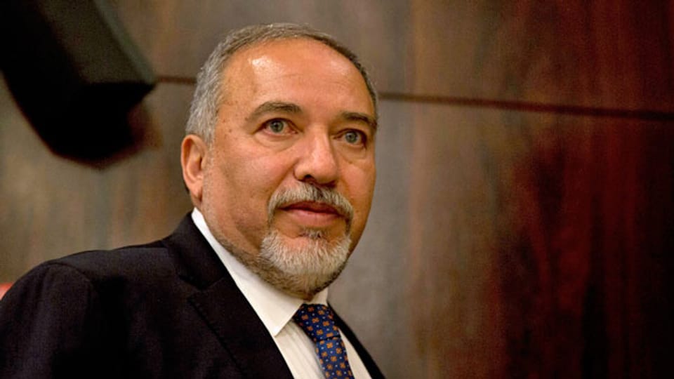 Israels Verteidigungsminister tritt zurück