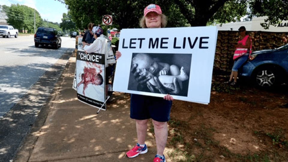 Lautstarke Proteste von Abtreibungsgegnern