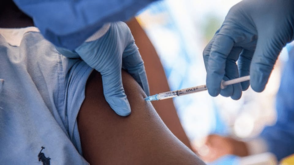WHO überlegt sich, Ebola-Impfungen zu strecken