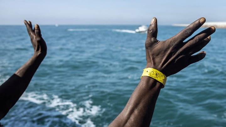 Zahl der Bootsflüchtlinge im Mittelmeer steigt an
