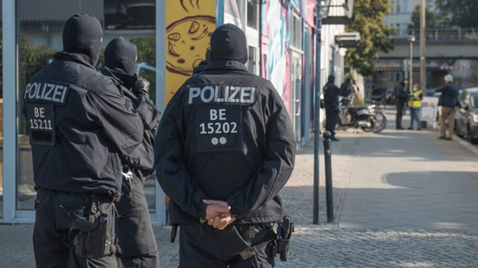 Deutschland - Rechtsextremismus bei Sicherheitsbehörden?
