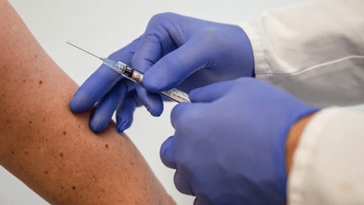 Schweiz sichert sich Impfstoff von AstraZeneca