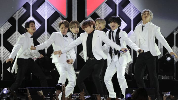 Koreanische Boy Group BTS geht an die Börse