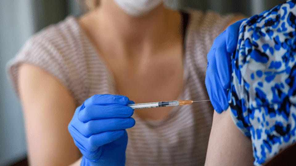 Hausärzte verstossen gegen Impfstrategie des Bundes