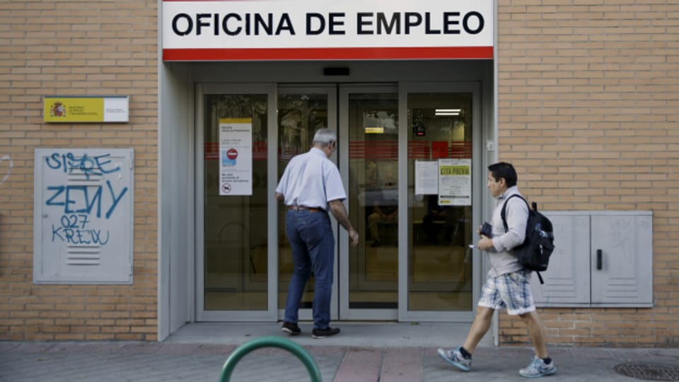 Spanien will jungen Arbeitslosen helfen