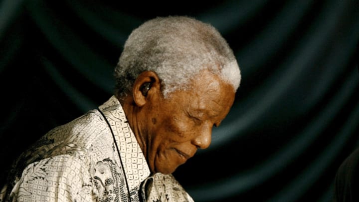 Zwischen Demokratie und Korruption: Nelson Mandelas Vermächtnis