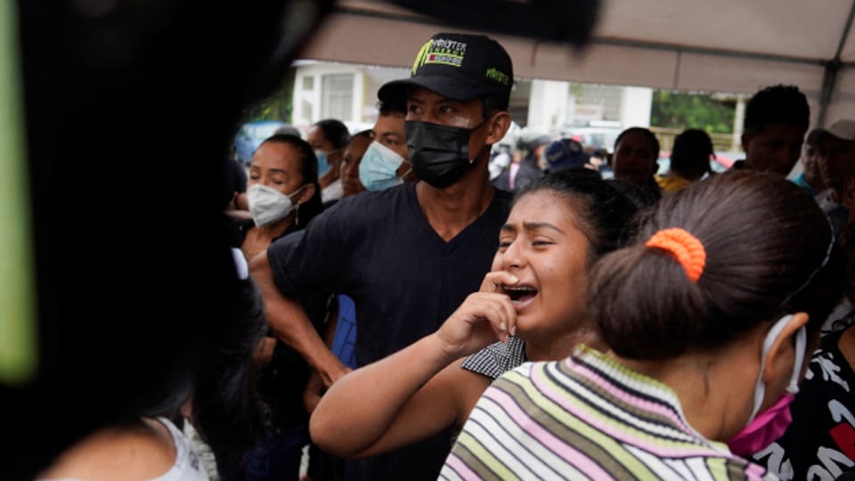 Ecuador: Erneut Dutzende Tote bei Kämpfen in Gefängnis