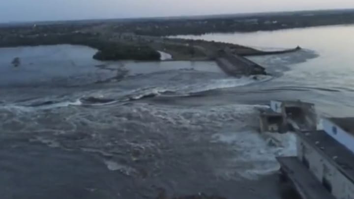 Staudamm bei Cherson schwer beschädigt: Was bekannt ist