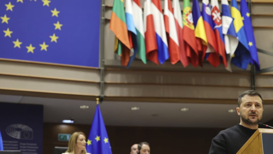 Selenski spricht vor dem EU-Parlament