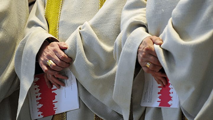 Der Vatikan zitiert drei Schweizer Bischöfe nach Rom