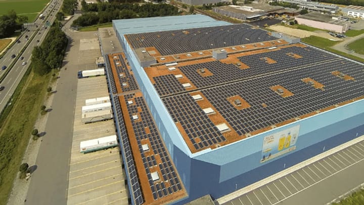 Migros baut grösstes Solarkraftwerk der Schweiz - ein Meilenstein