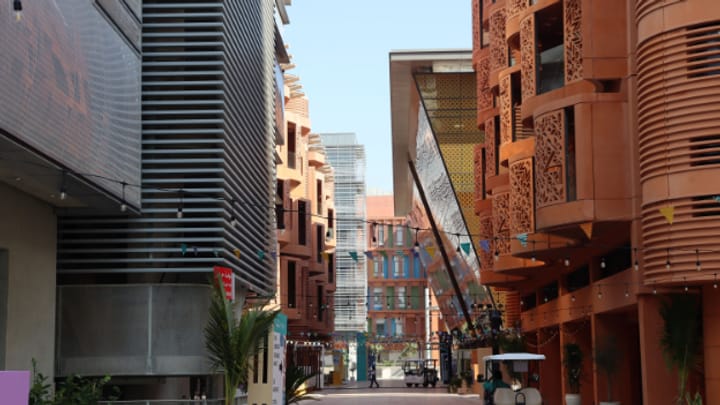 Masdar City: was ist aus der Utopie der CO2-freien Stadt geworden