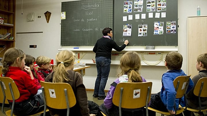 Formulare ausfüllen oder Schule geben? Bericht aus der Kantonsratsdebatte (Bähram Alagheband, 15.05.2013)