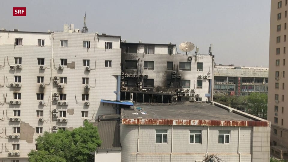 Brand in einem Spital im Südwesten Pekings
