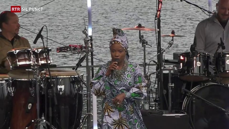 Angélique Kidjo è stada al Festival da Jazz a San Murezzan