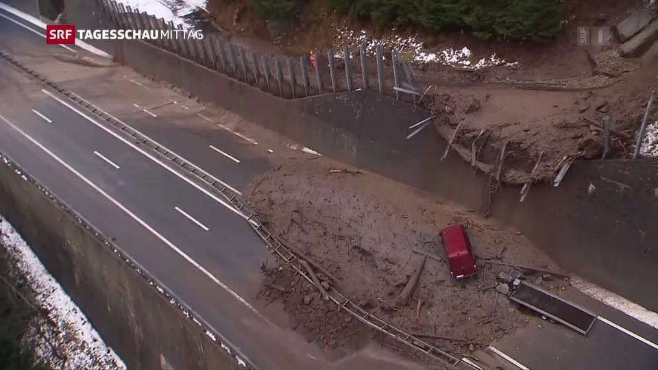 Gotthard-Autobahn wegen Schlammlawine gesperrt
